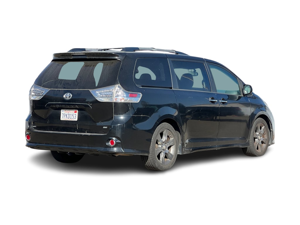Thumbnail: 2015 Toyota Sienna - 11