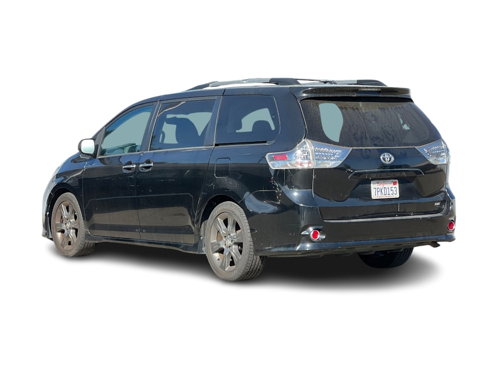 Thumbnail: 2015 Toyota Sienna - 4