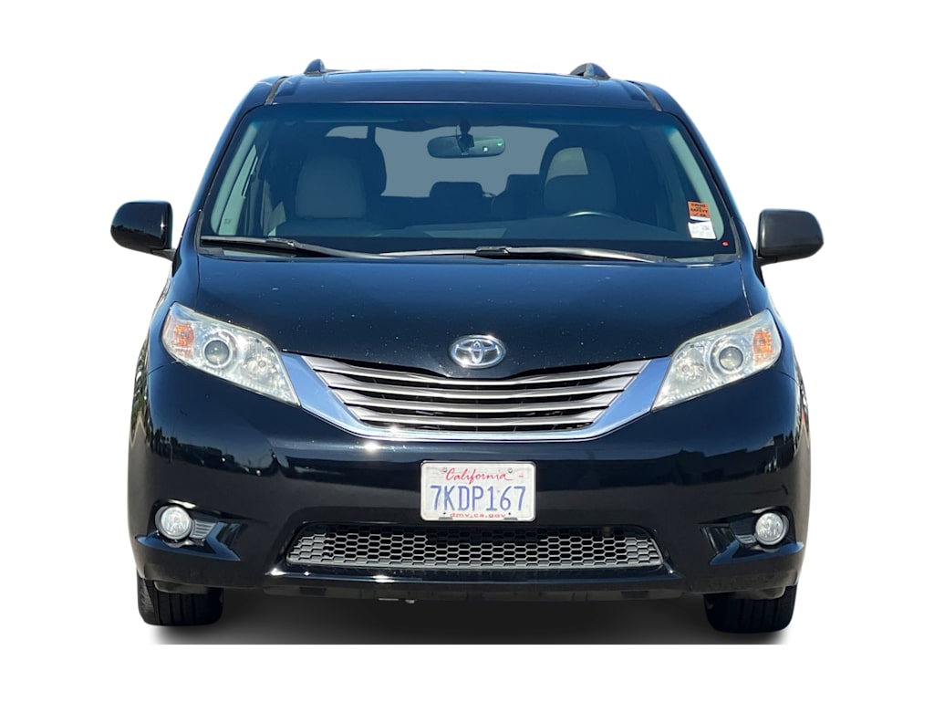 Thumbnail: 2015 Toyota Sienna - 6