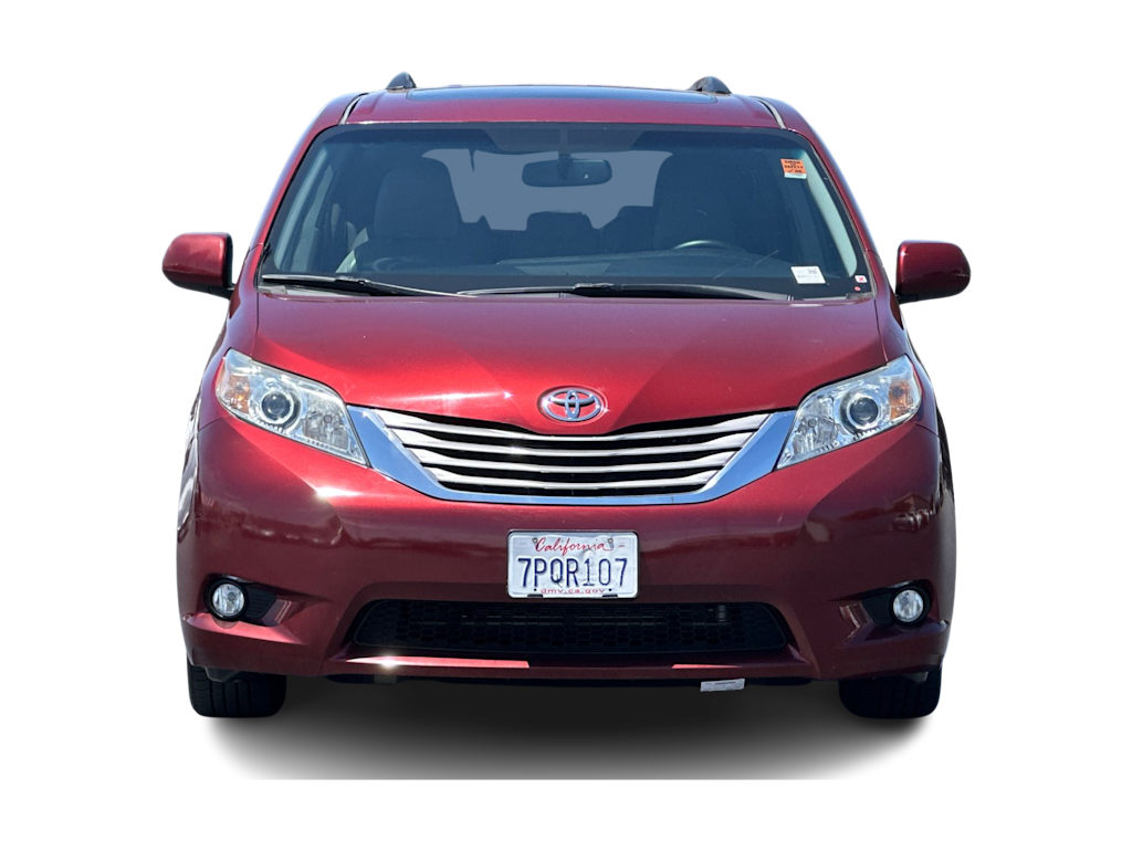 Thumbnail: 2015 Toyota Sienna - 6