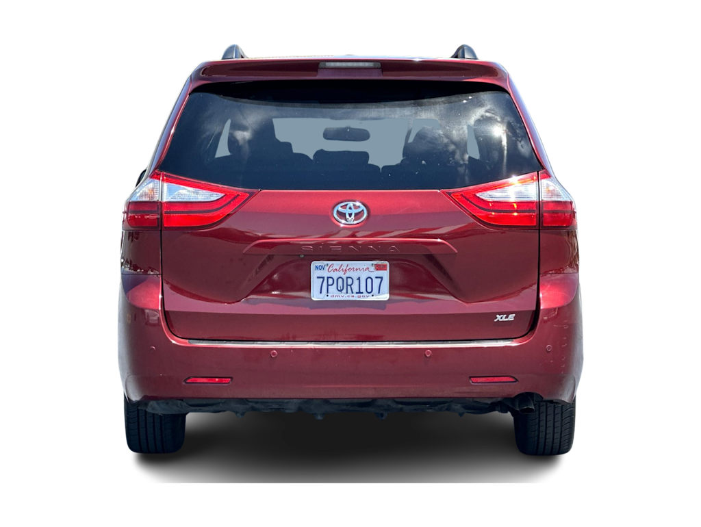 Thumbnail: 2015 Toyota Sienna - 5