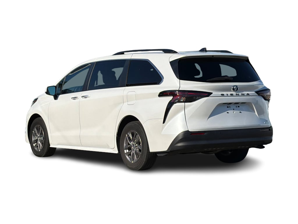 Thumbnail: 2023 Toyota Sienna - 4
