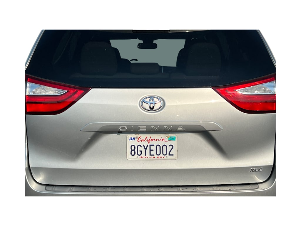 Thumbnail: 2019 Toyota Sienna - 23