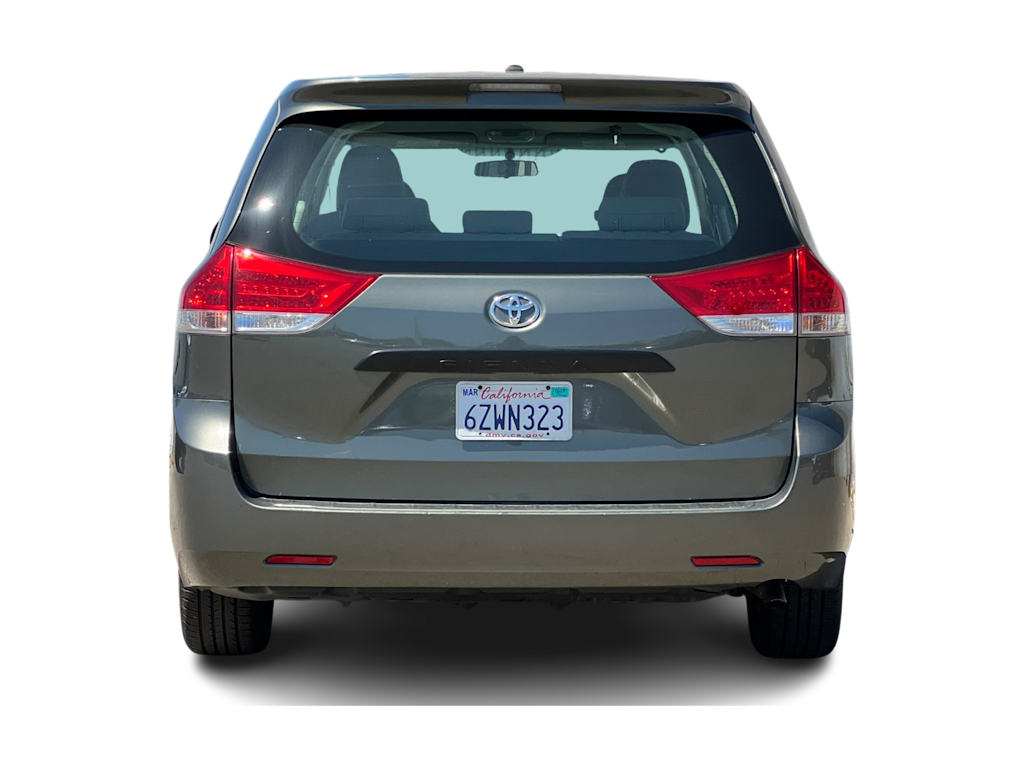 Thumbnail: 2013 Toyota Sienna - 5