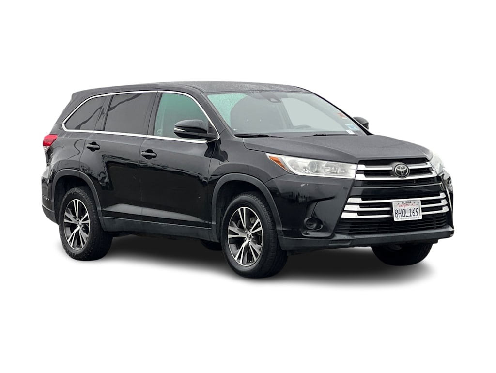 Thumbnail: 2019 Toyota Highlander - 16