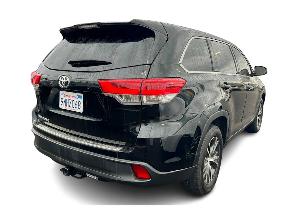 2018 Toyota Highlander LE 8