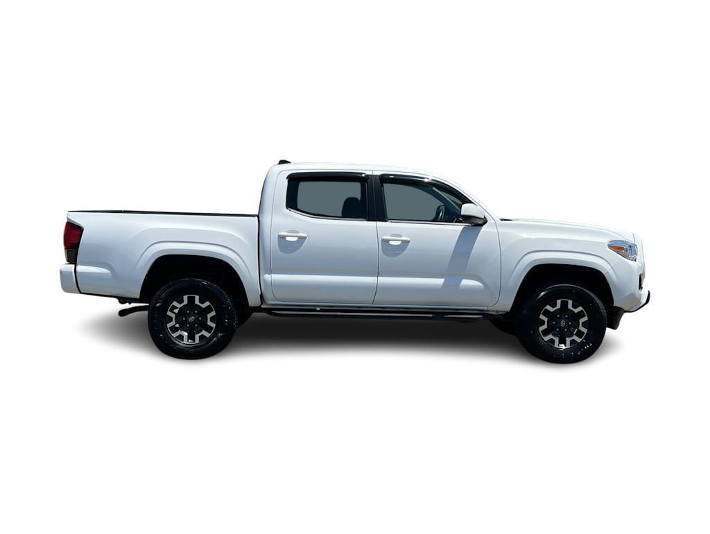 Thumbnail: 2021 Toyota Tacoma - 18