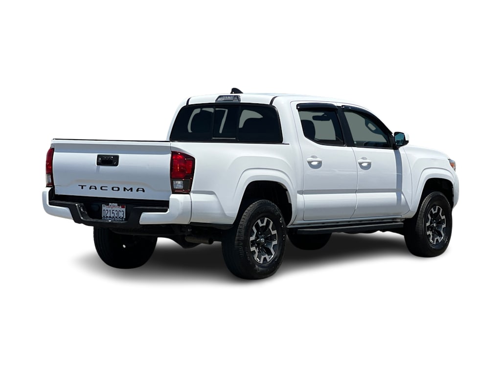 Thumbnail: 2021 Toyota Tacoma - 16