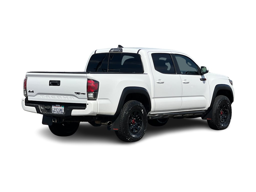 Thumbnail: 2017 Toyota Tacoma - 16
