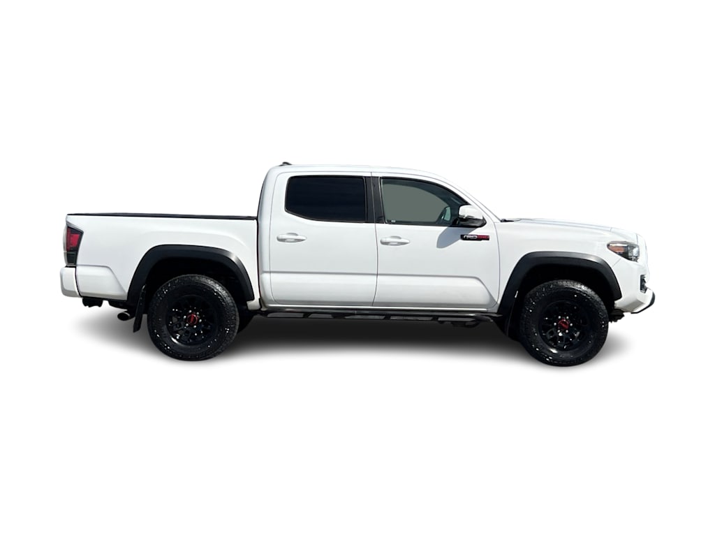 Thumbnail: 2017 Toyota Tacoma - 18
