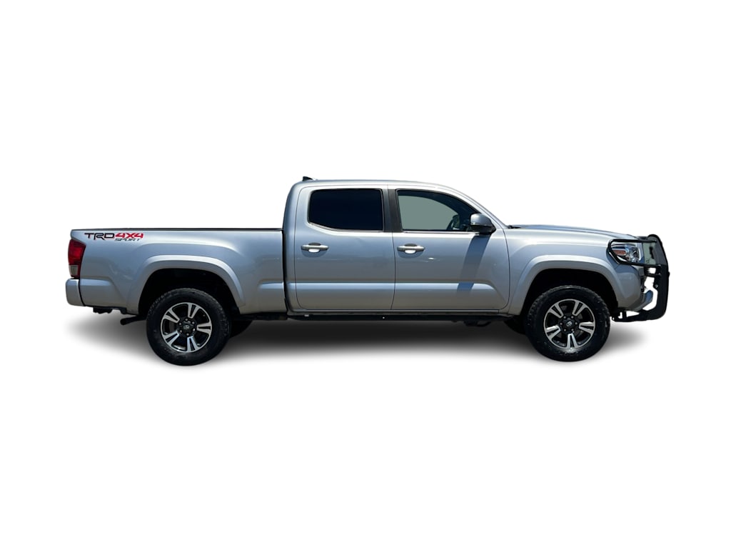Thumbnail: 2016 Toyota Tacoma - 18