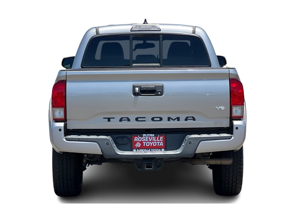 Thumbnail: 2016 Toyota Tacoma - 5