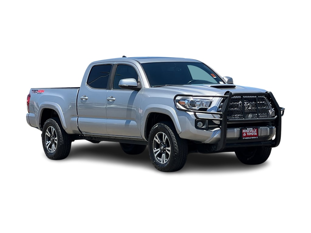 Thumbnail: 2016 Toyota Tacoma - 17