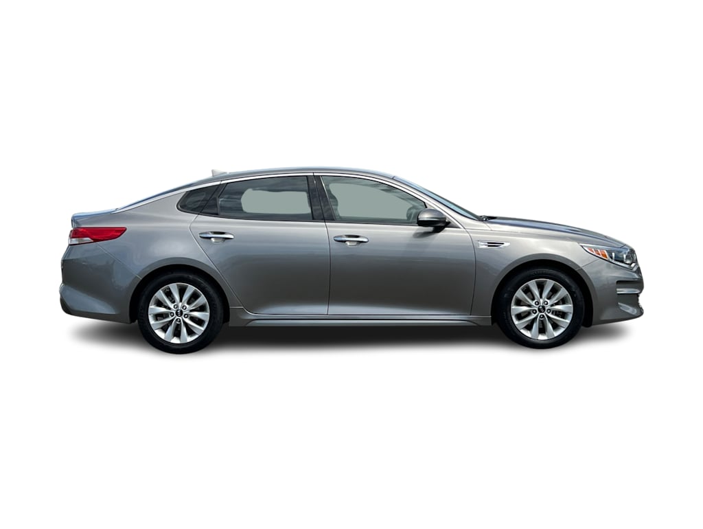Thumbnail: 2016 Kia Optima - 19