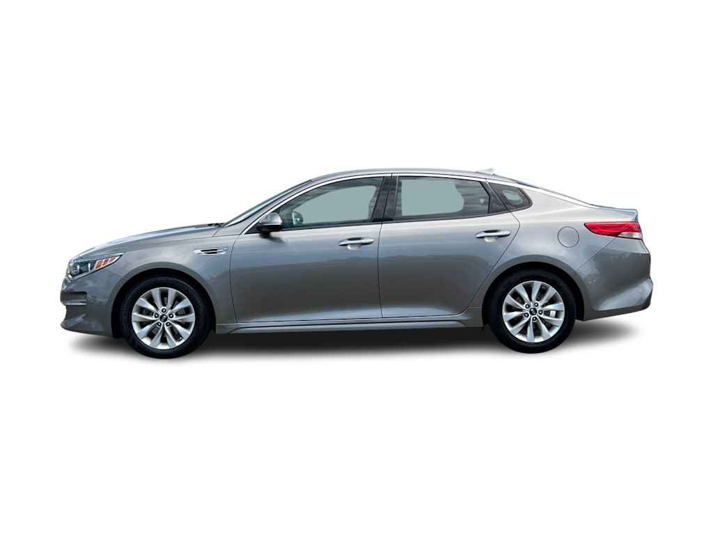 Thumbnail: 2016 Kia Optima - 3