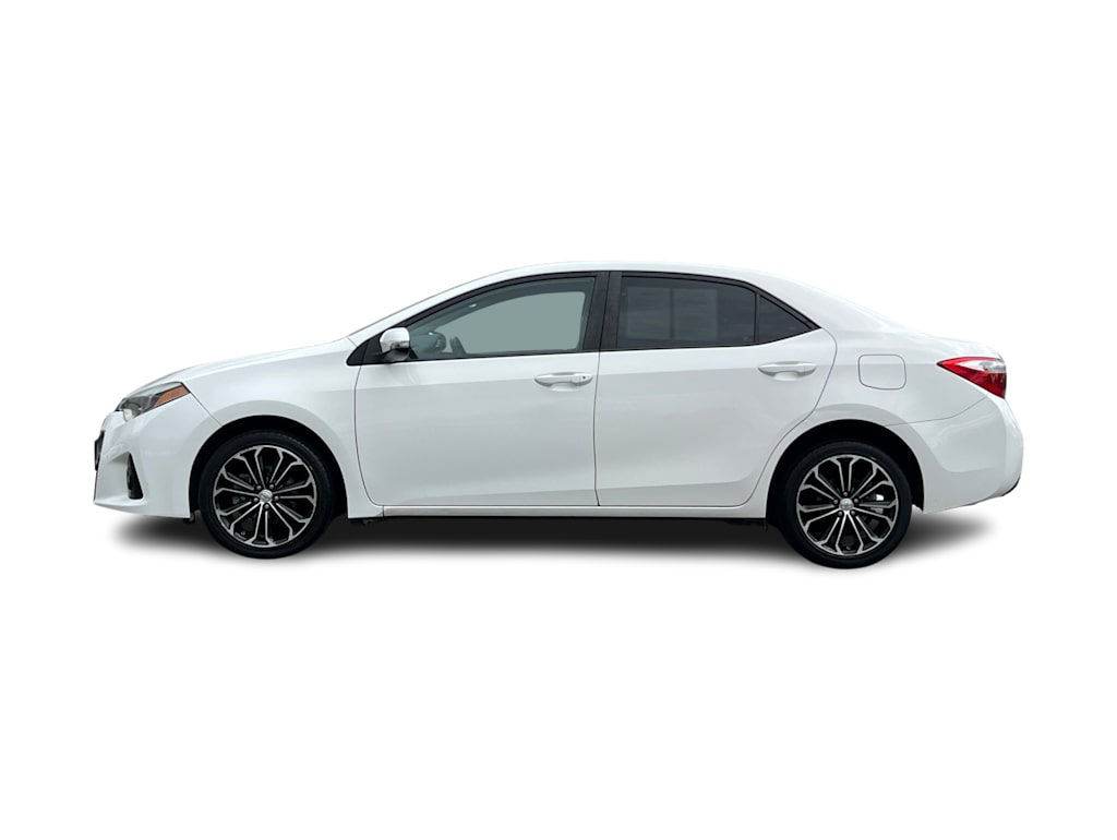 Thumbnail: 2016 Toyota Corolla - 3