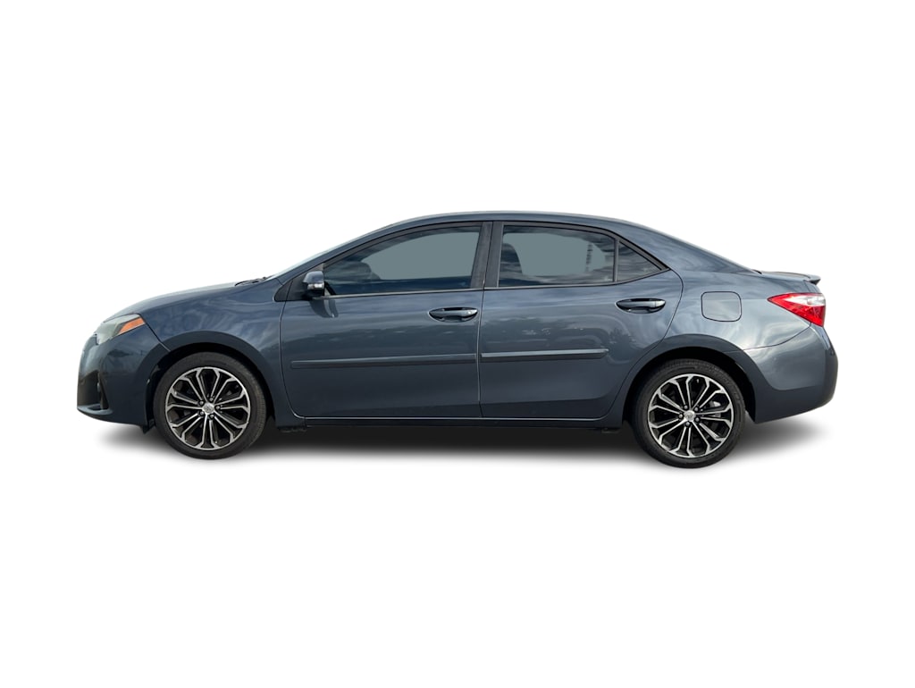 Thumbnail: 2015 Toyota Corolla - 3