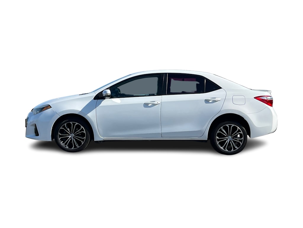 Thumbnail: 2015 Toyota Corolla - 3