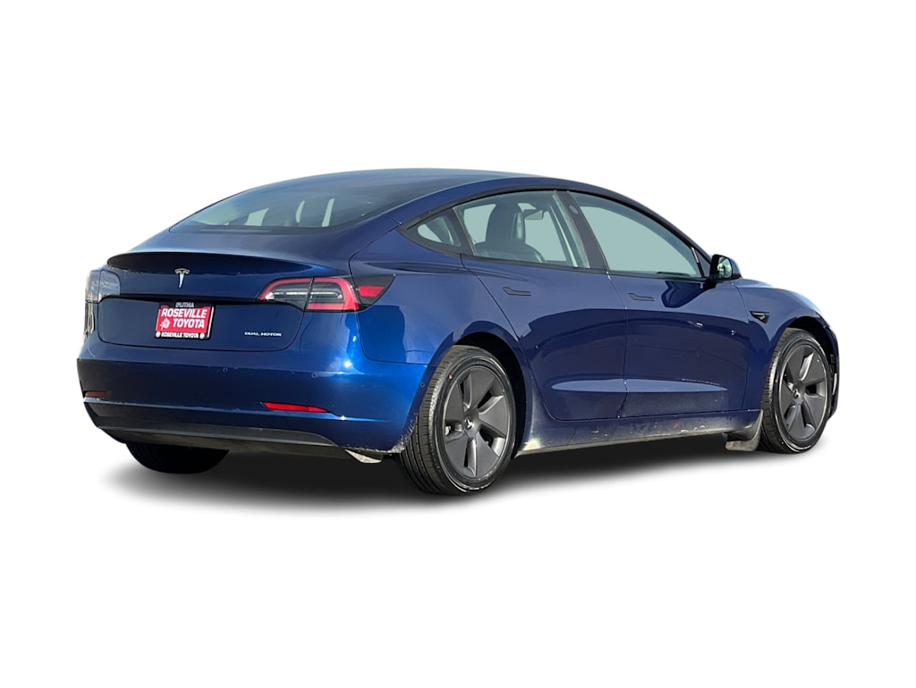 Thumbnail: 2022 Tesla Model 3 - 14