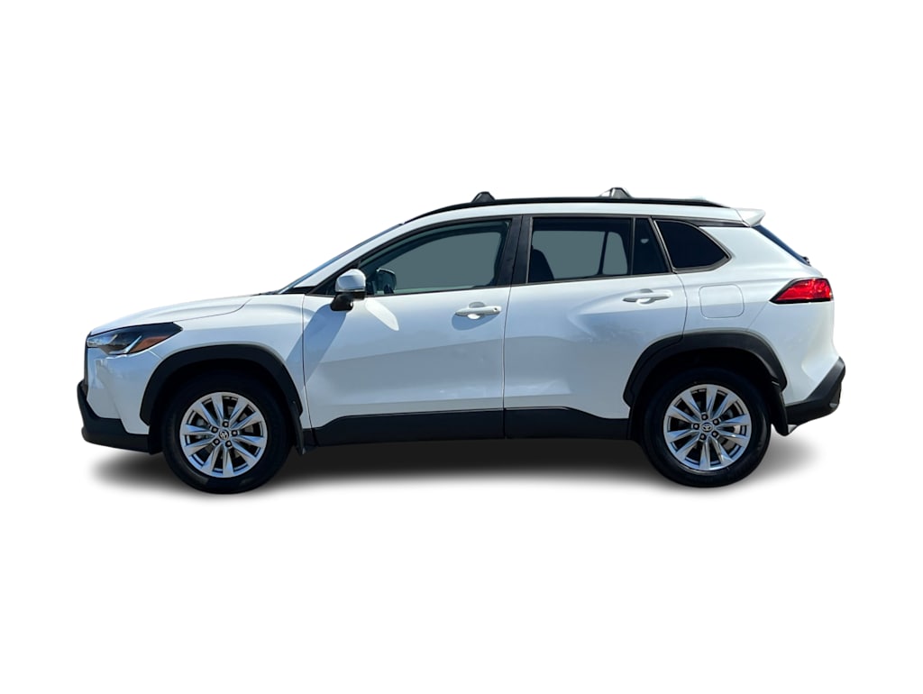 Thumbnail: 2022 Toyota Corolla Cross - 3