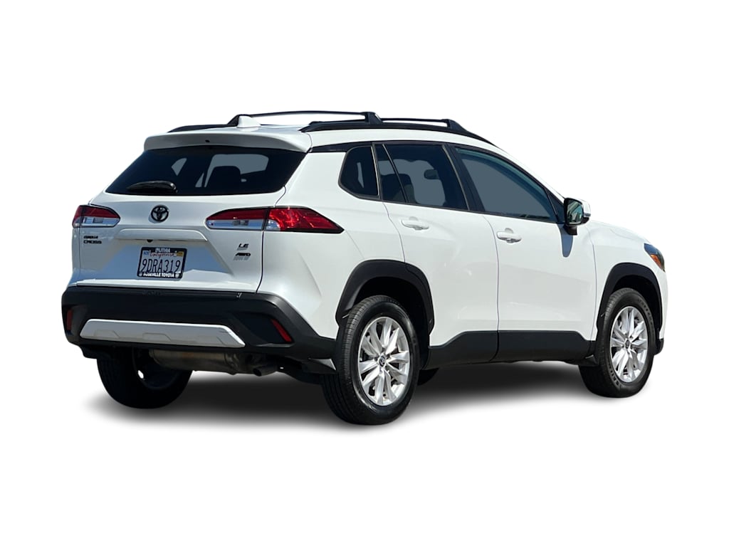 Thumbnail: 2022 Toyota Corolla Cross - 17