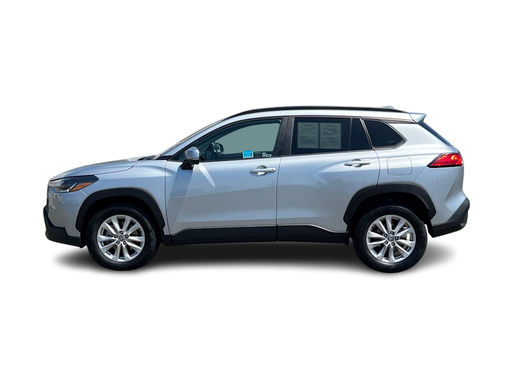 Thumbnail: 2023 Toyota Corolla Cross - 3