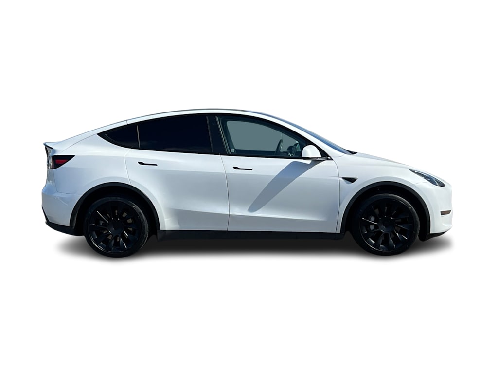Thumbnail: 2023 Tesla Model Y - 18