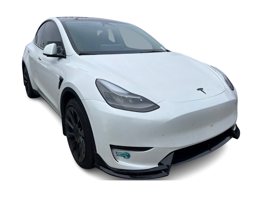 Used 2024 Tesla Model Y Long Range with VIN 7SAYGDEE4RF061945 for sale in Hudson, WI