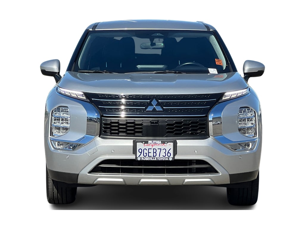Thumbnail: 2023 Mitsubishi Outlander - 6