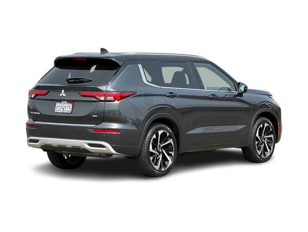 Thumbnail: 2024 Mitsubishi Outlander - 18
