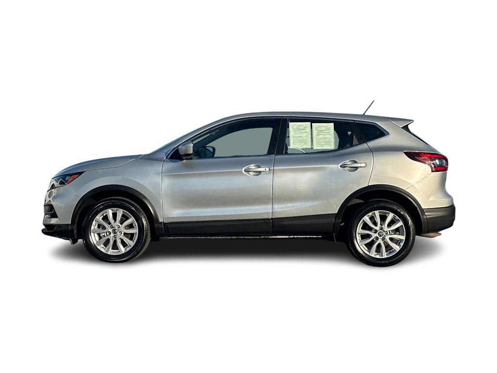 Thumbnail: 2021 Nissan Rogue Sport - 3