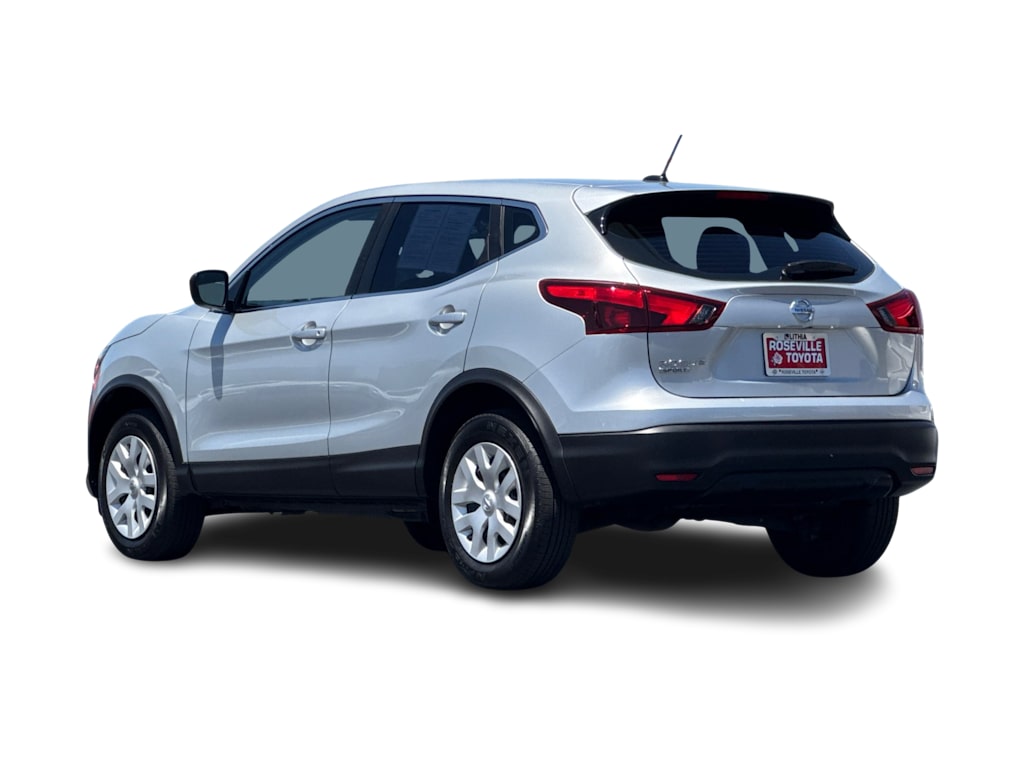 Thumbnail: 2019 Nissan Rogue Sport - 4
