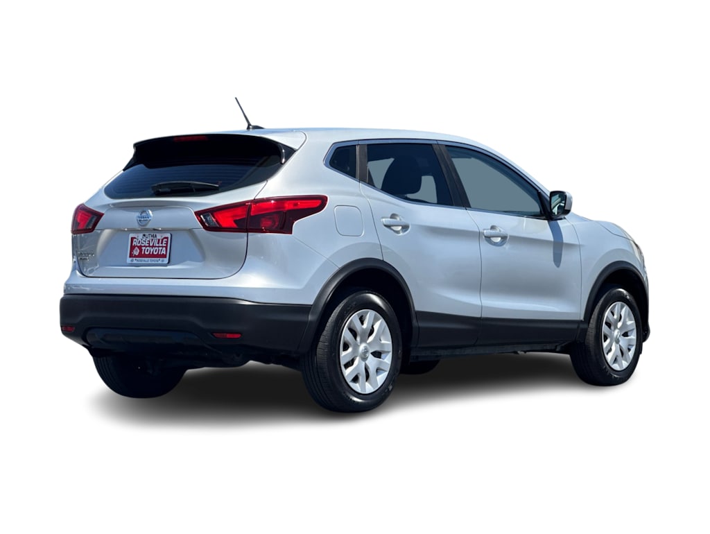 Thumbnail: 2019 Nissan Rogue Sport - 19