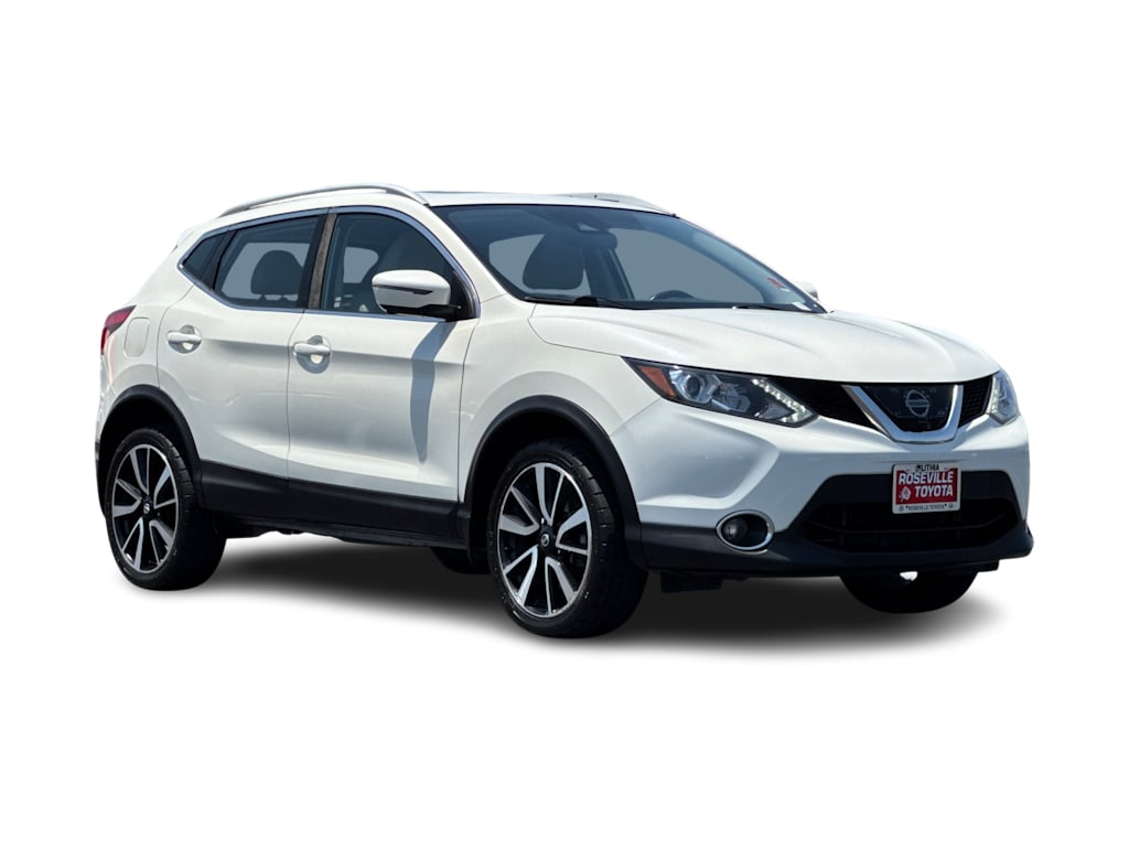 Thumbnail: 2017 Nissan Rogue Sport - 19