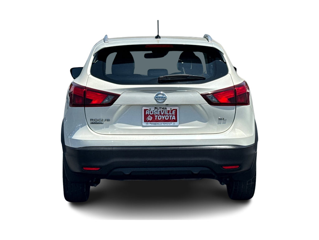 Thumbnail: 2017 Nissan Rogue Sport - 5