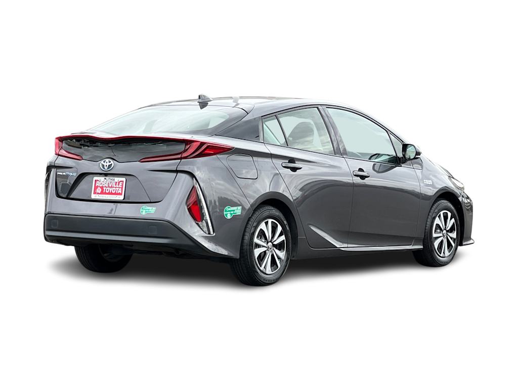 Thumbnail: 2017 Toyota Prius Prime - 17