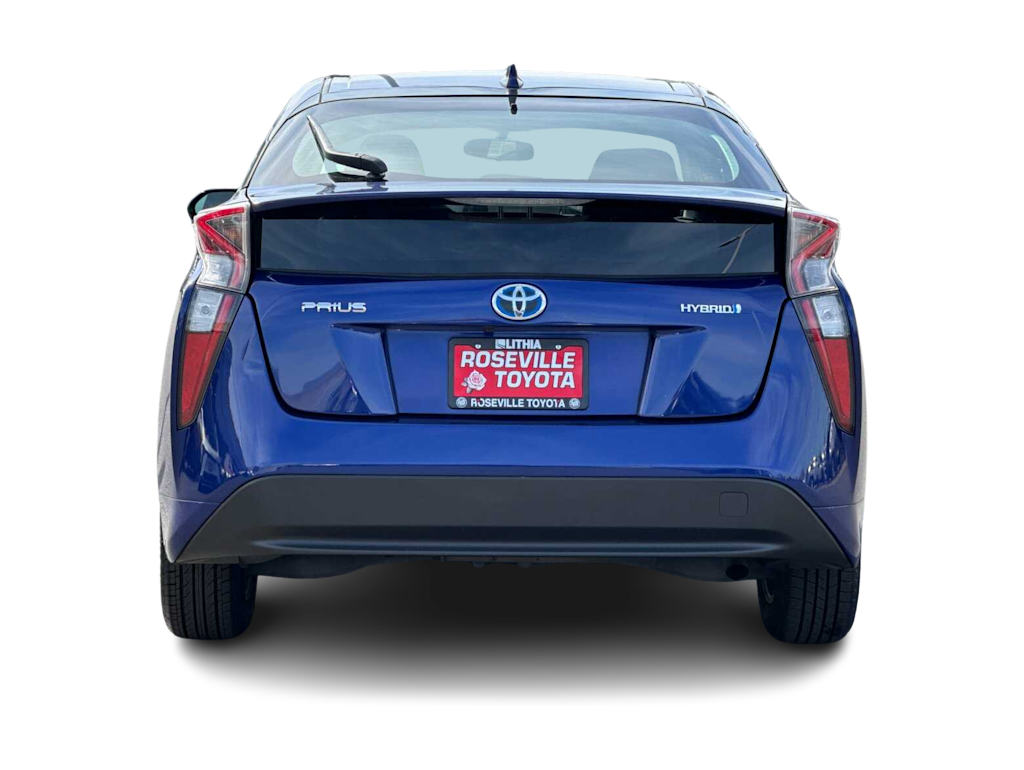 2016 Toyota Prius Three 5