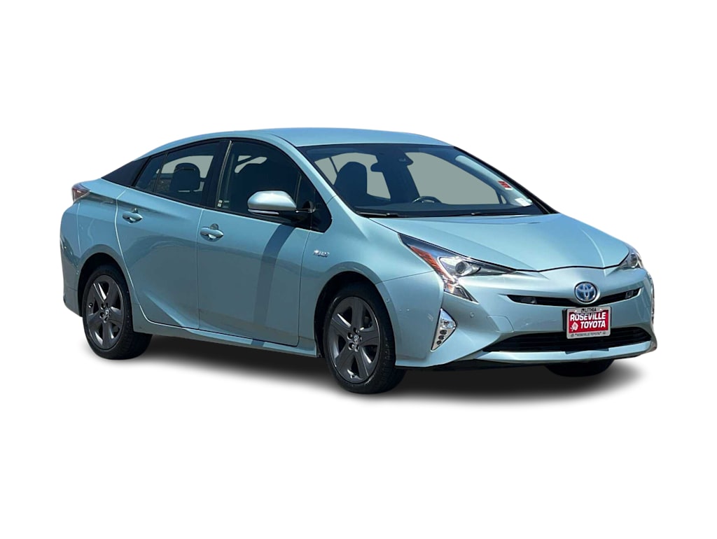 Thumbnail: 2018 Toyota Prius - 17