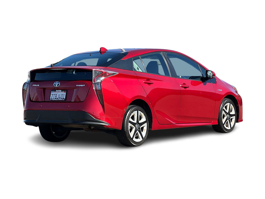 Thumbnail: 2017 Toyota Prius - 18