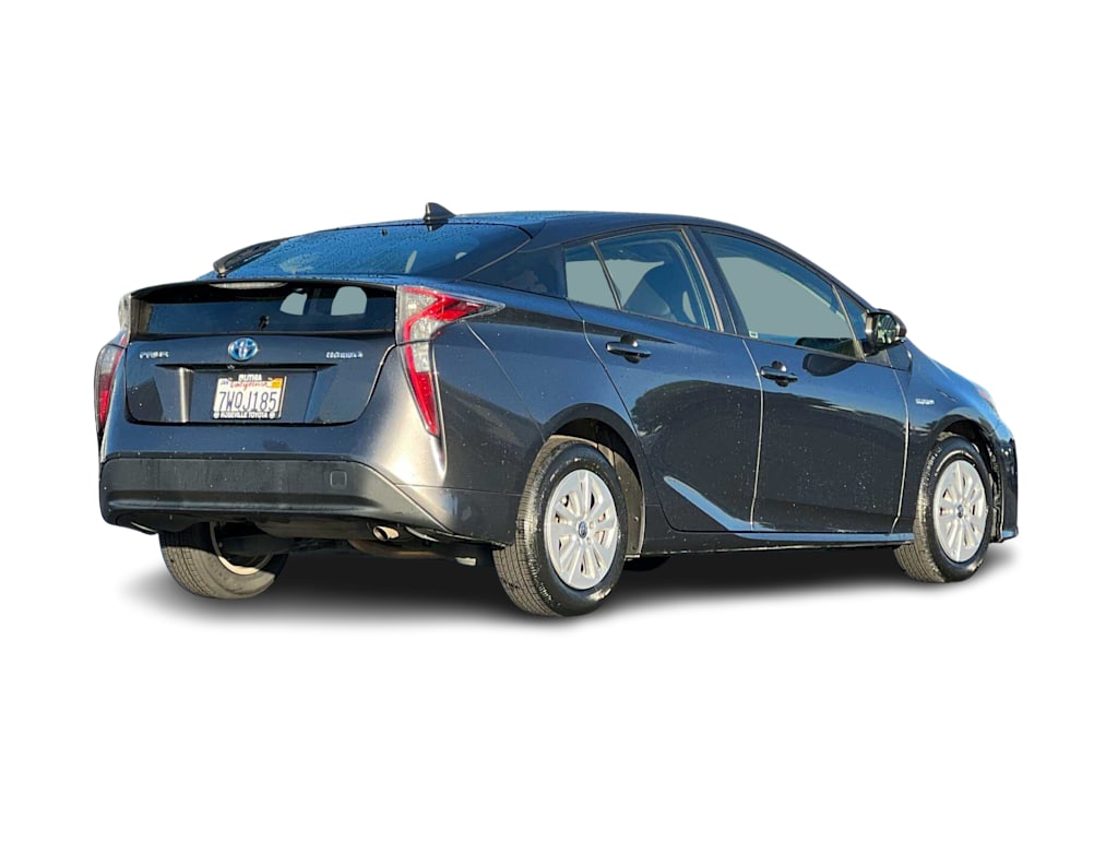 2017 Toyota Prius Two 18