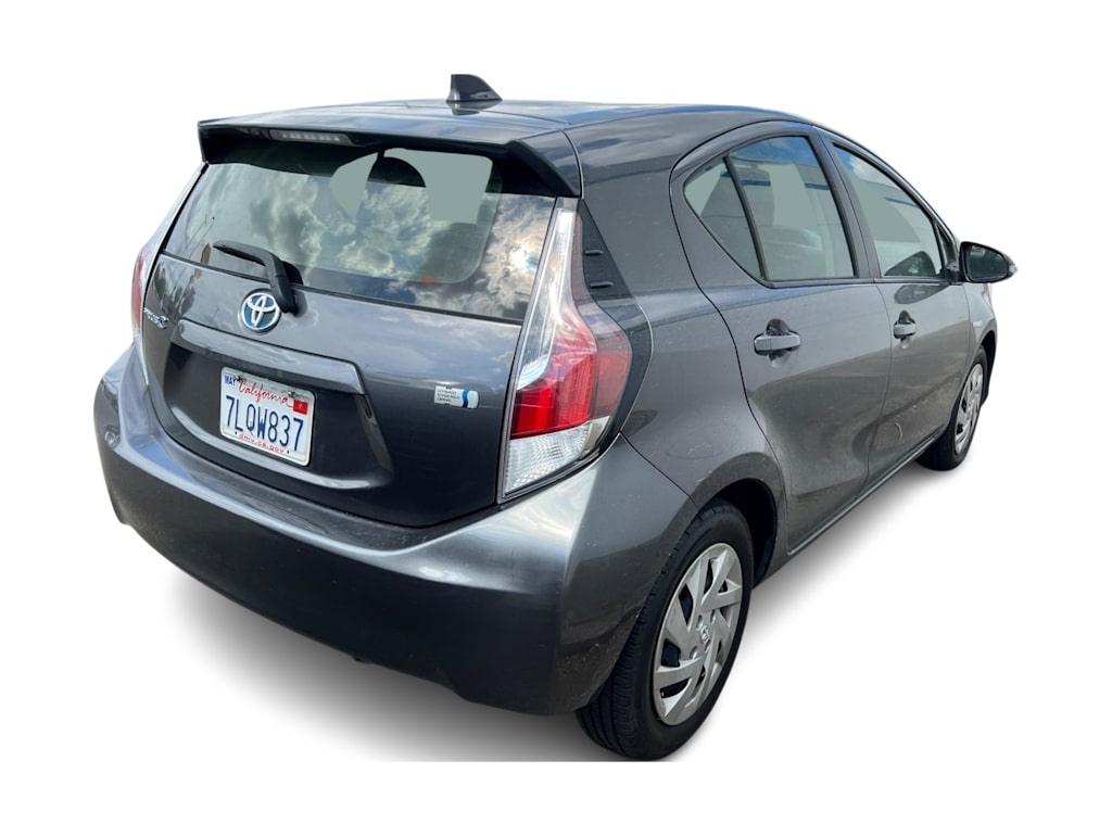 Thumbnail: 2015 Toyota Prius c - 11