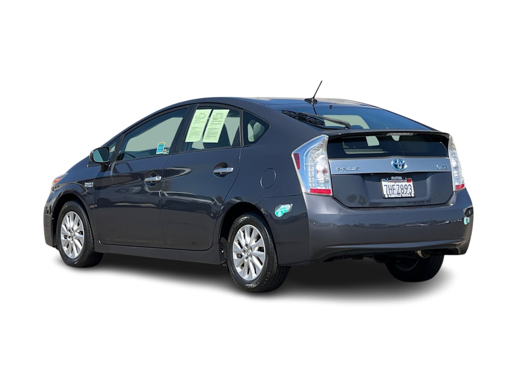 Thumbnail: 2015 Toyota Prius - 4