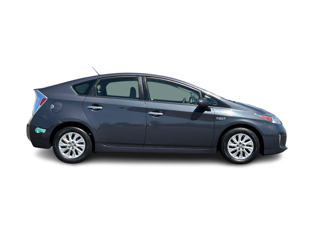Thumbnail: 2015 Toyota Prius - 19