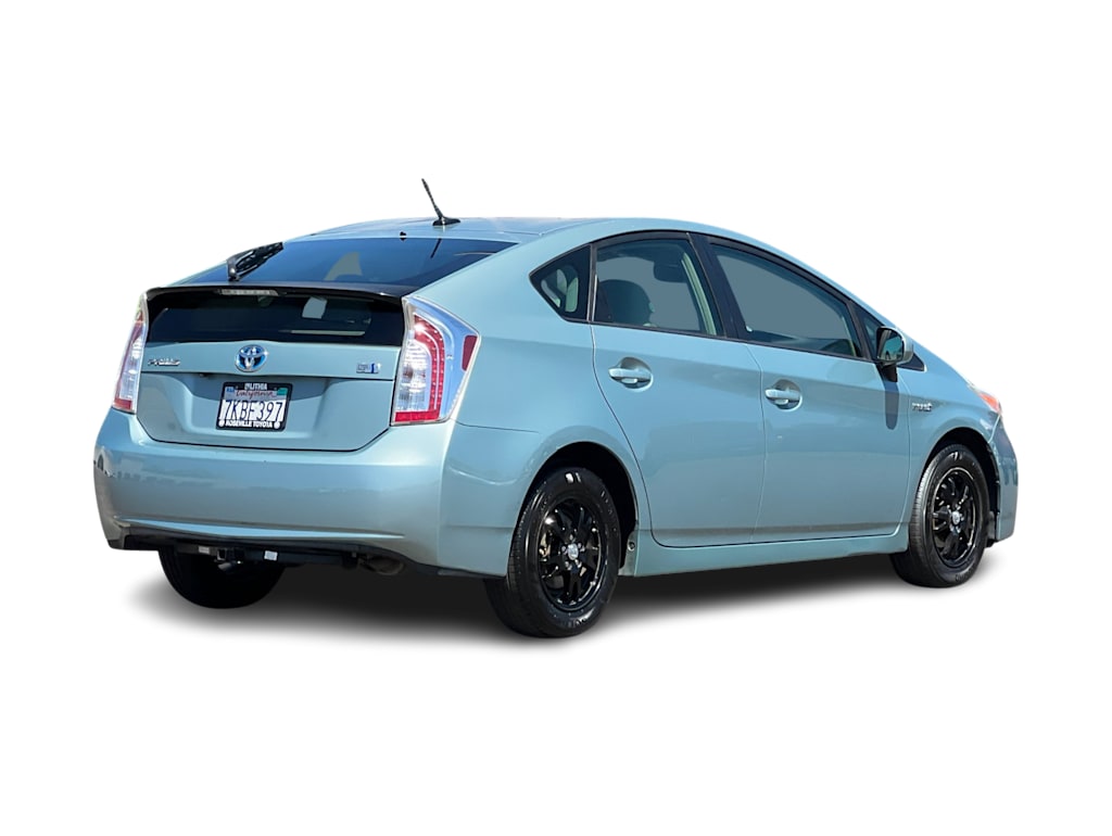 Thumbnail: 2015 Toyota Prius - 18