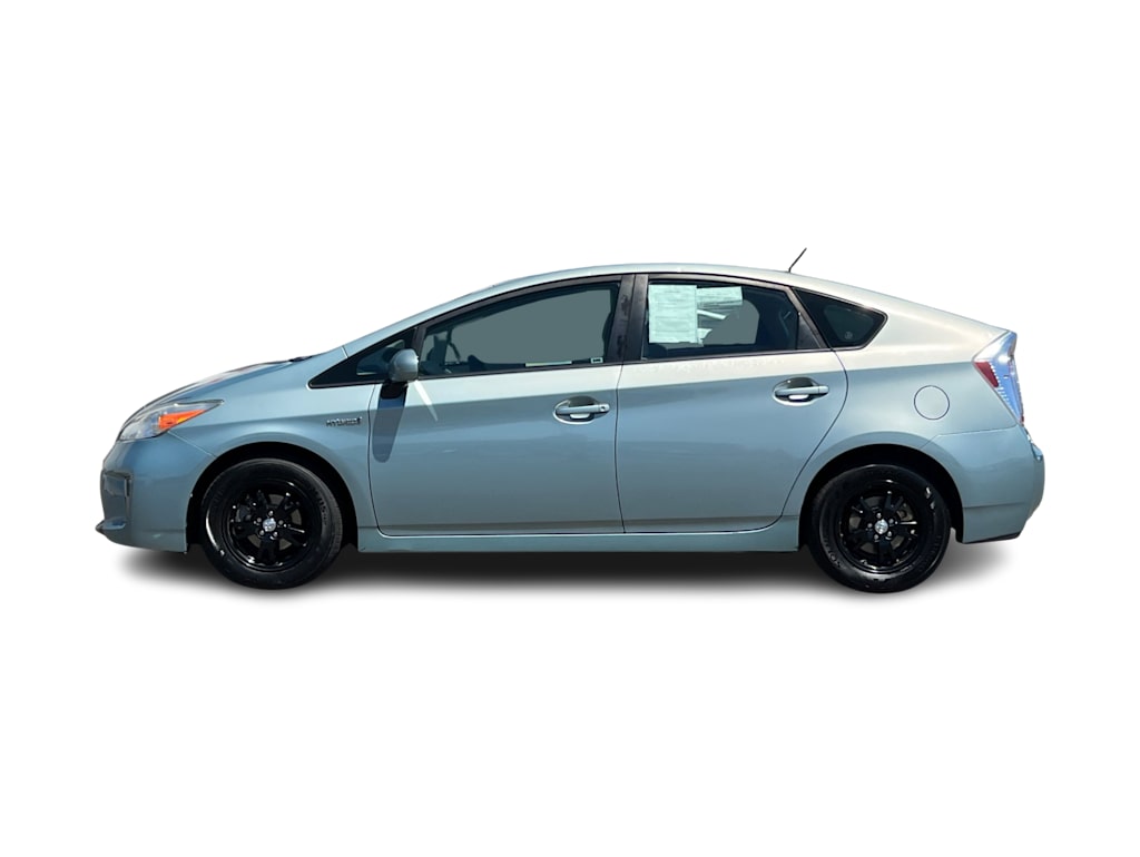 Thumbnail: 2015 Toyota Prius - 3
