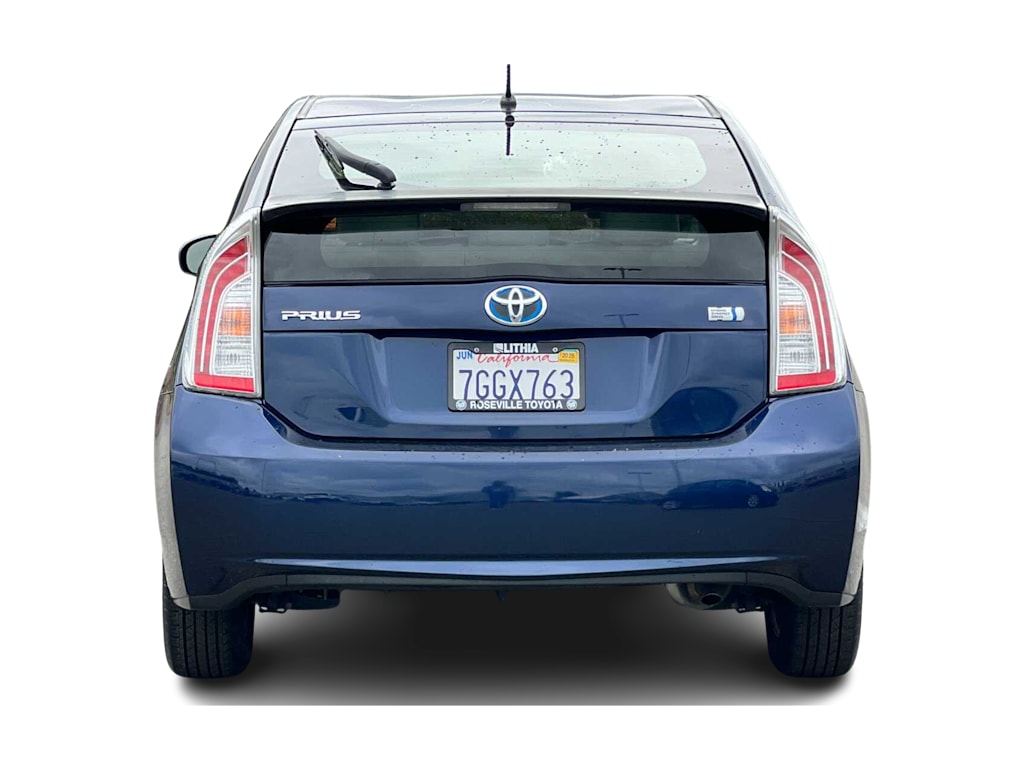 2014 Toyota Prius Two 5