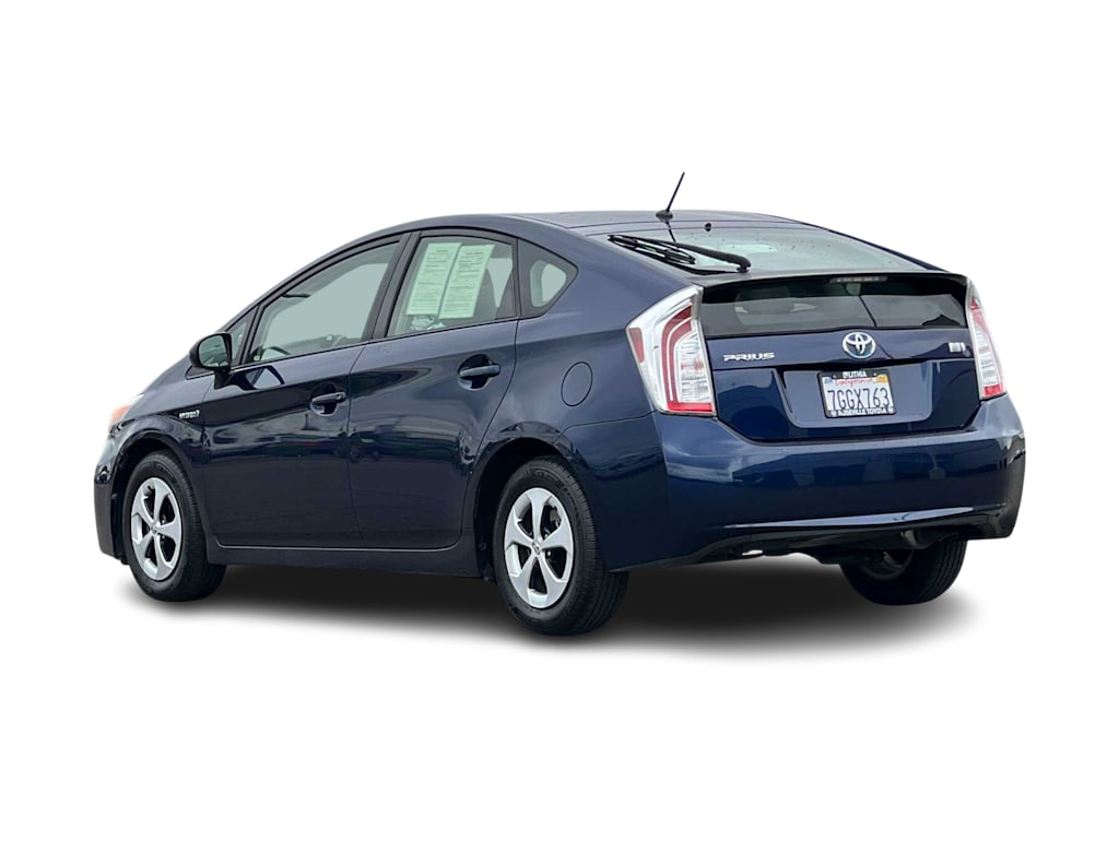 2014 Toyota Prius Two 4