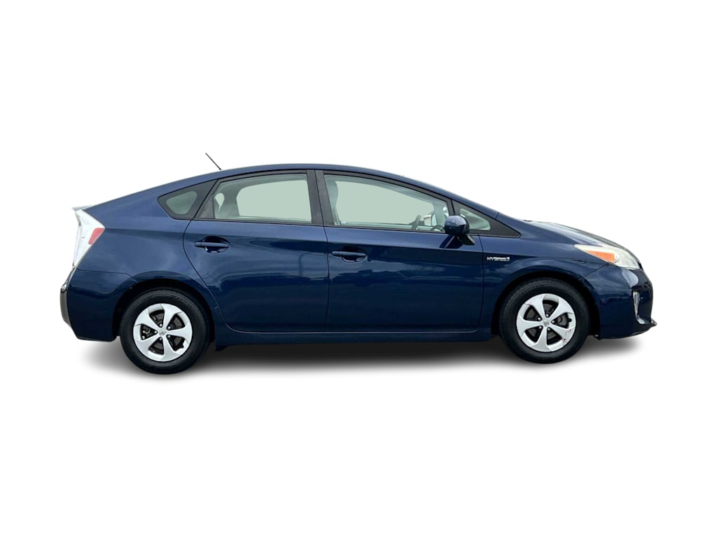 2014 Toyota Prius Two 19