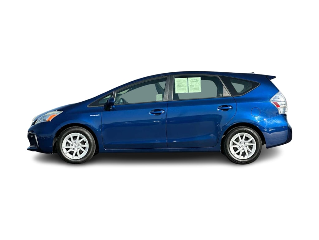 Thumbnail: 2013 Toyota Prius v - 3