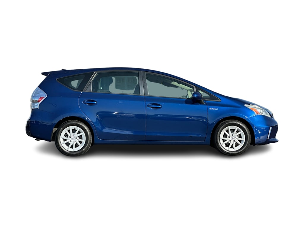 Thumbnail: 2013 Toyota Prius v - 20